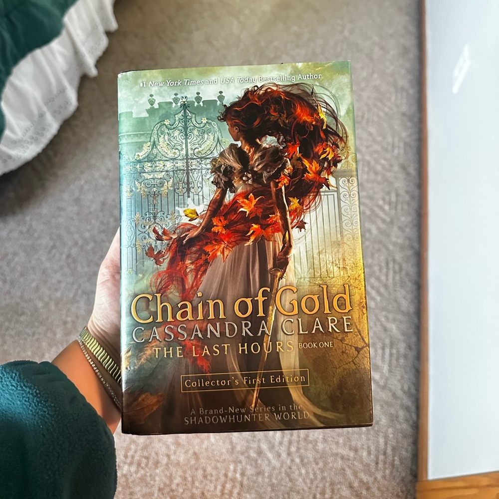 Chain of Gold Book by Cassandra Clare